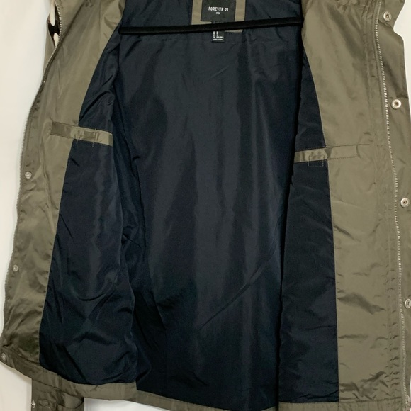 FOREVER 21 OLIVE GREEN RAIN JACKET (S) - Picture 7 of 7